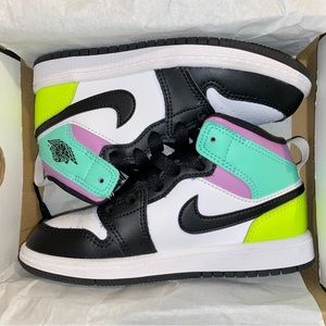 Jordan 1 Mid size 12c